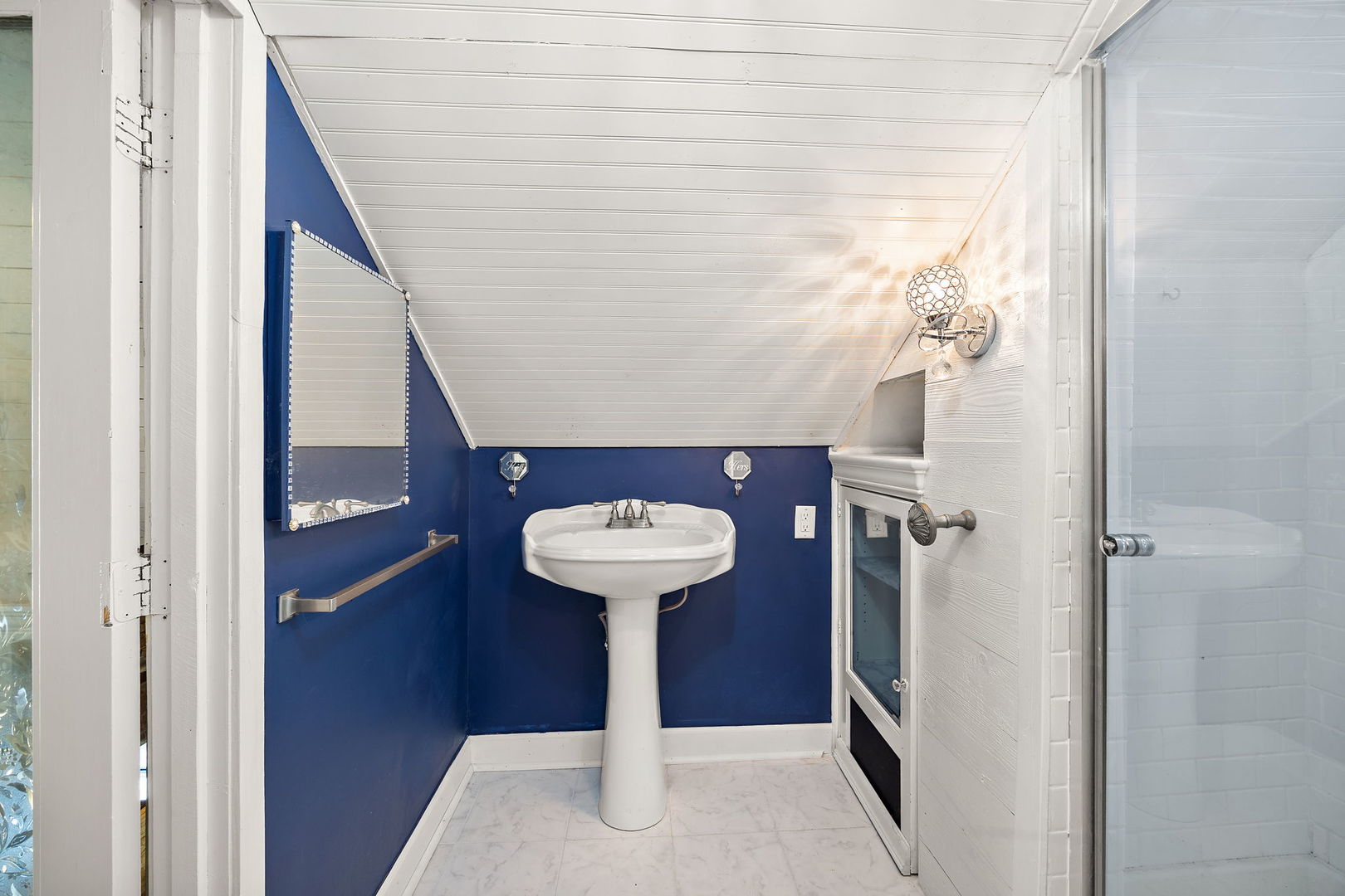 445 S Ellis Street, Bensenville, IL 60106