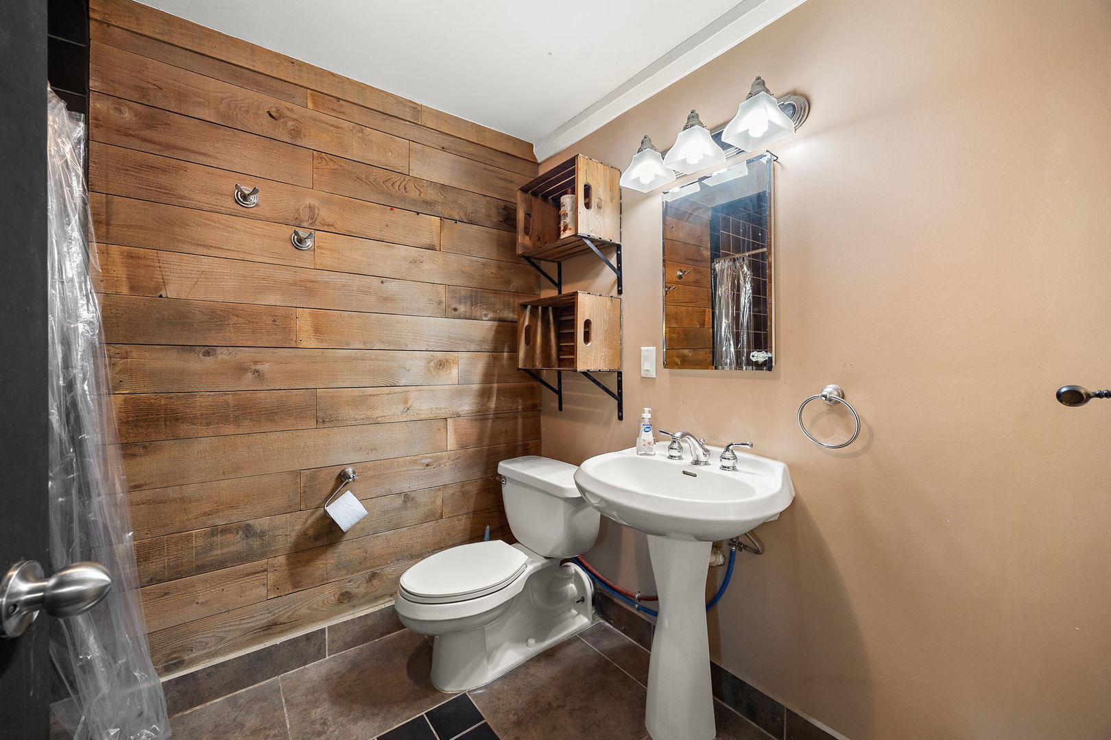 445 S Ellis Street, Bensenville, IL 60106