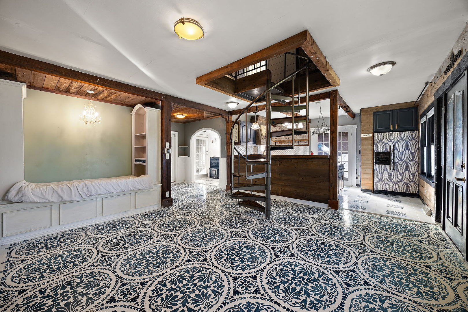 445 S Ellis Street, Bensenville, IL 60106