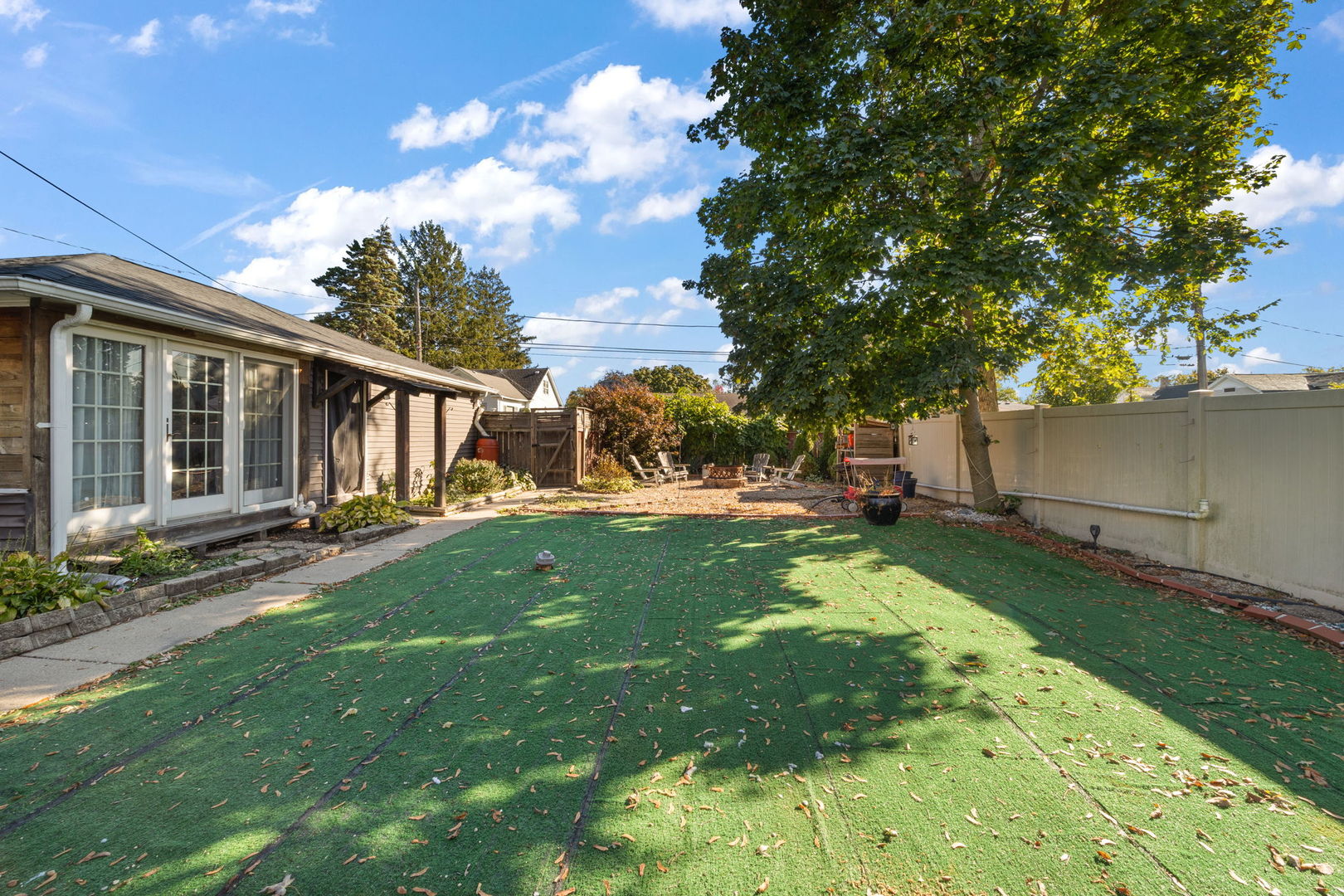 445 S Ellis Street, Bensenville, IL 60106