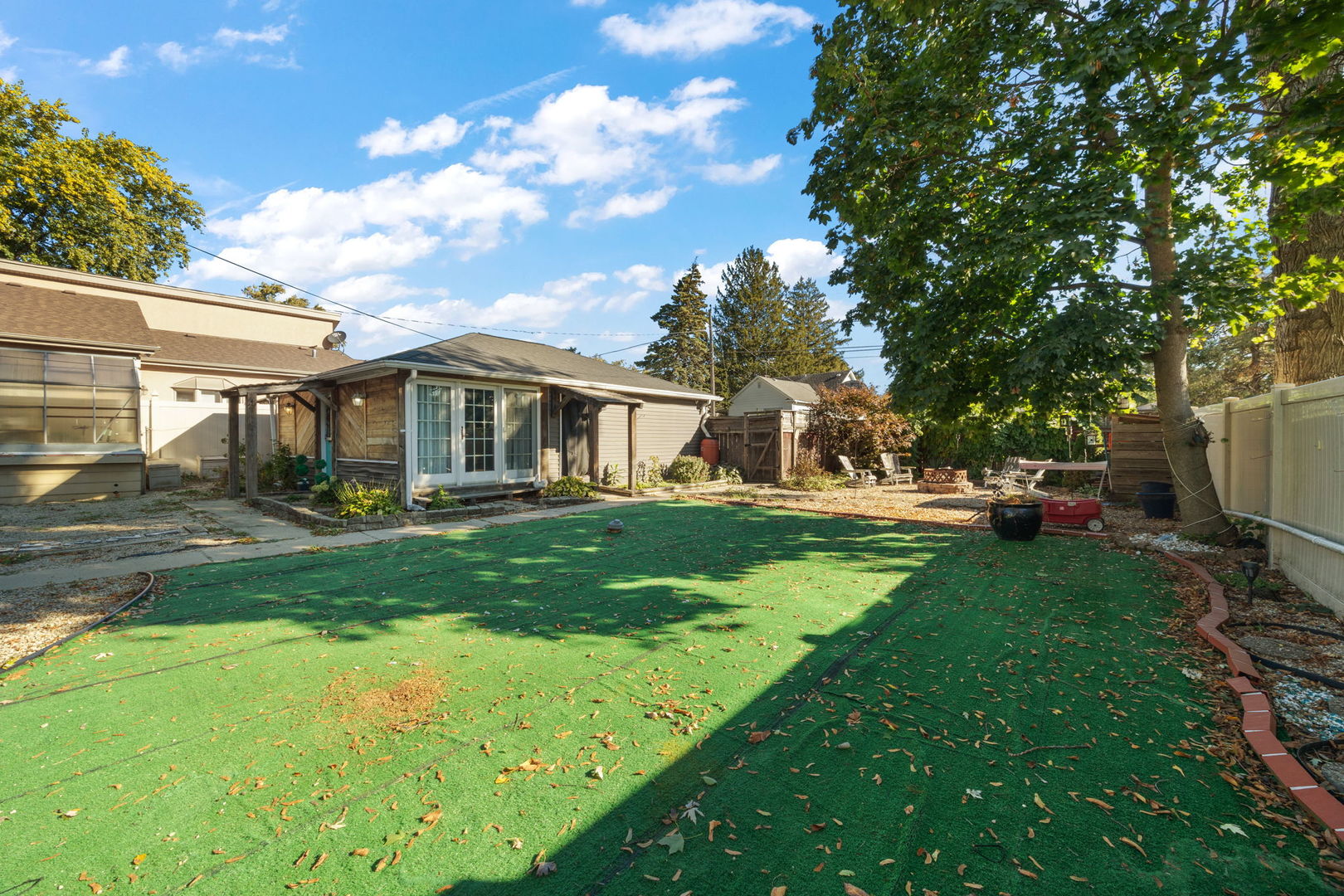 445 S Ellis Street, Bensenville, IL 60106