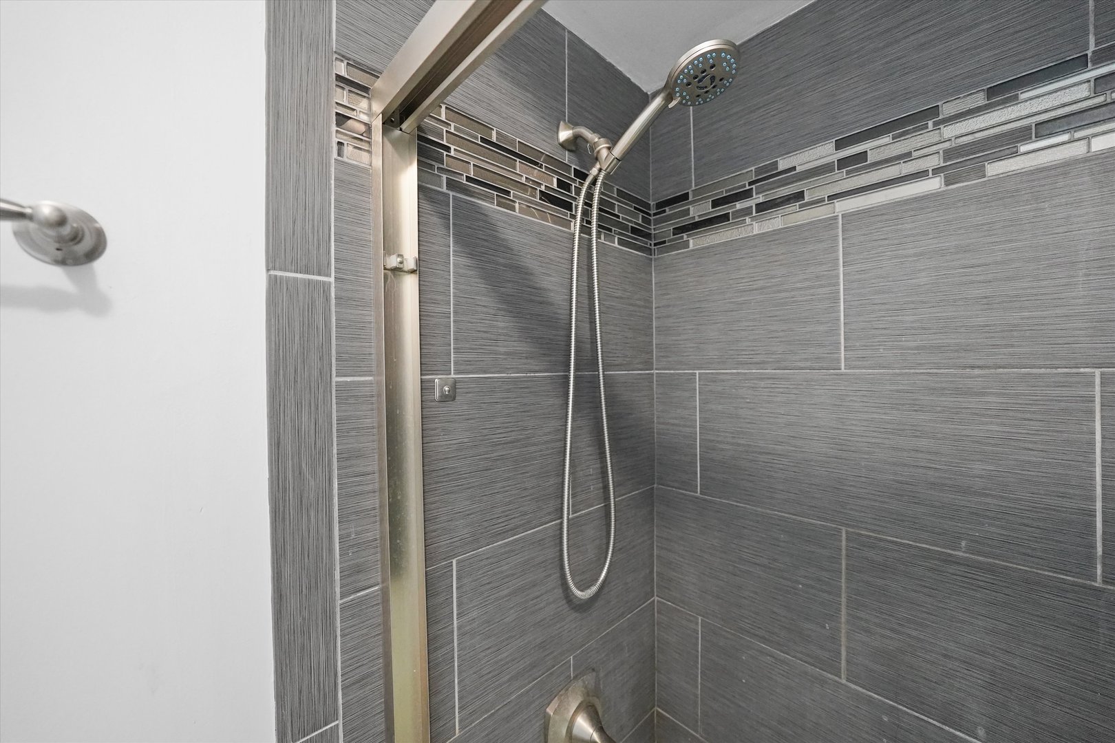 16011 84th Place, Tinley Park, IL 60487