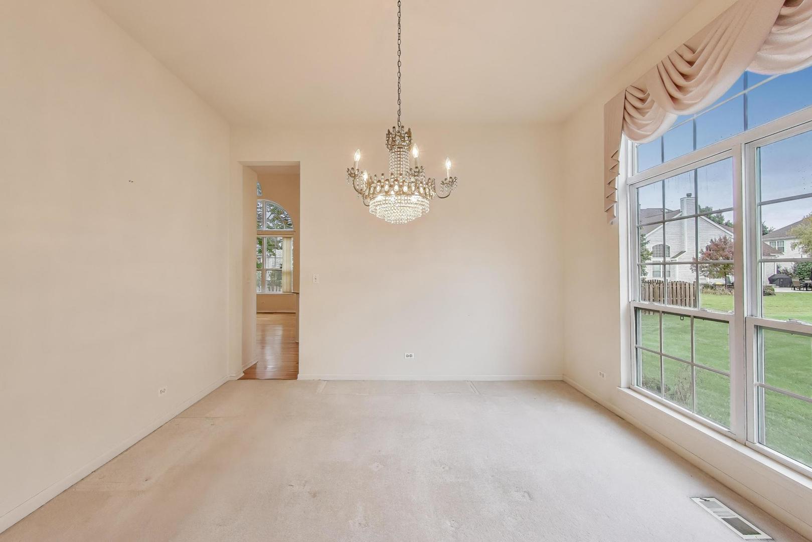 5714 Highland Drive, Palatine, IL 60067