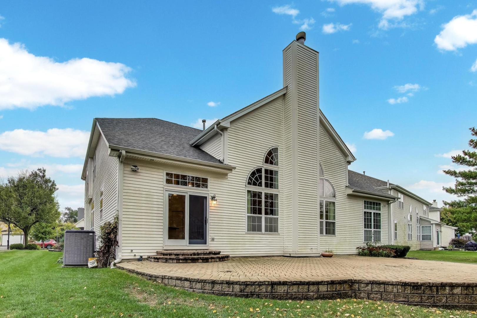 5714 Highland Drive, Palatine, IL 60067