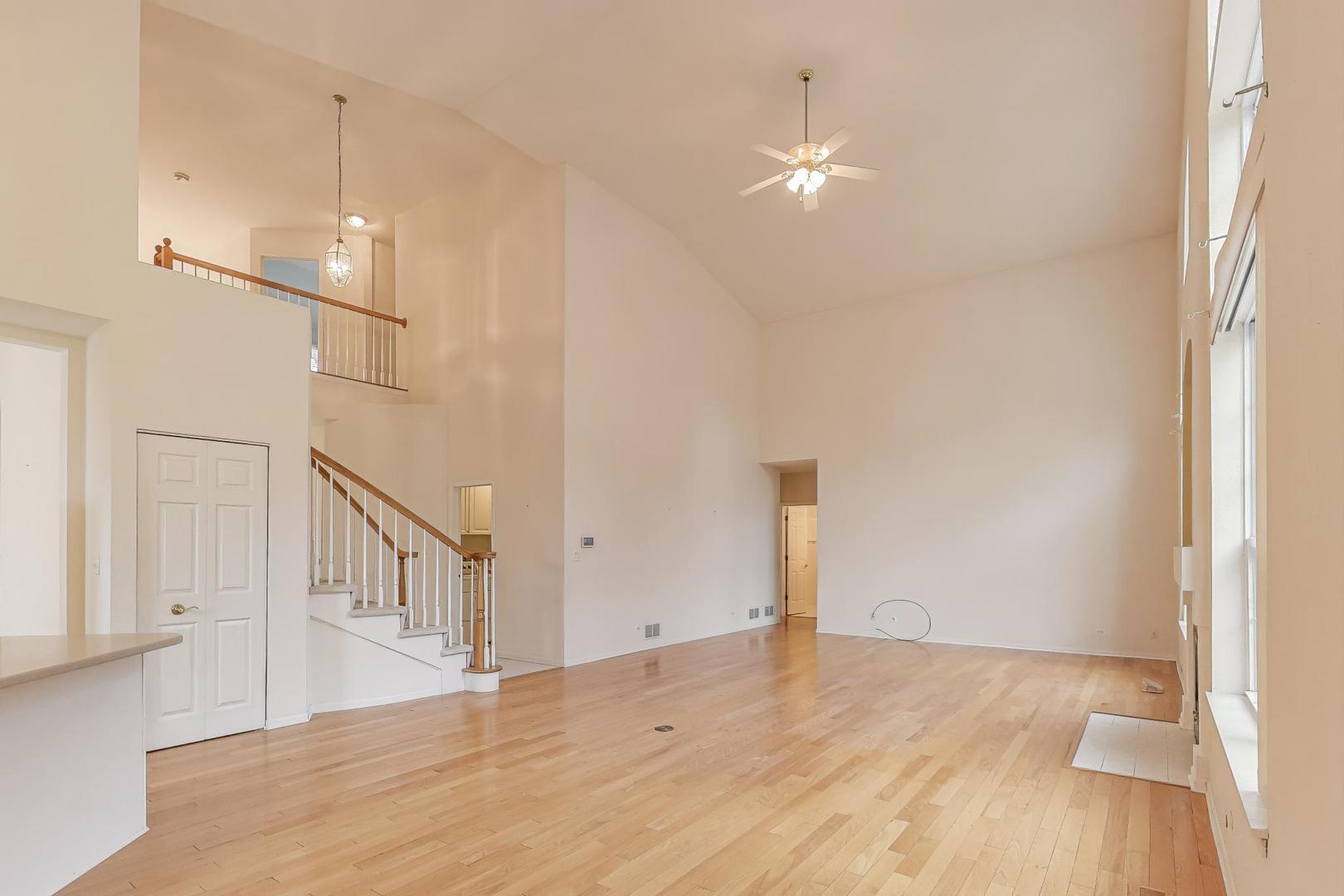 5714 Highland Drive, Palatine, IL 60067