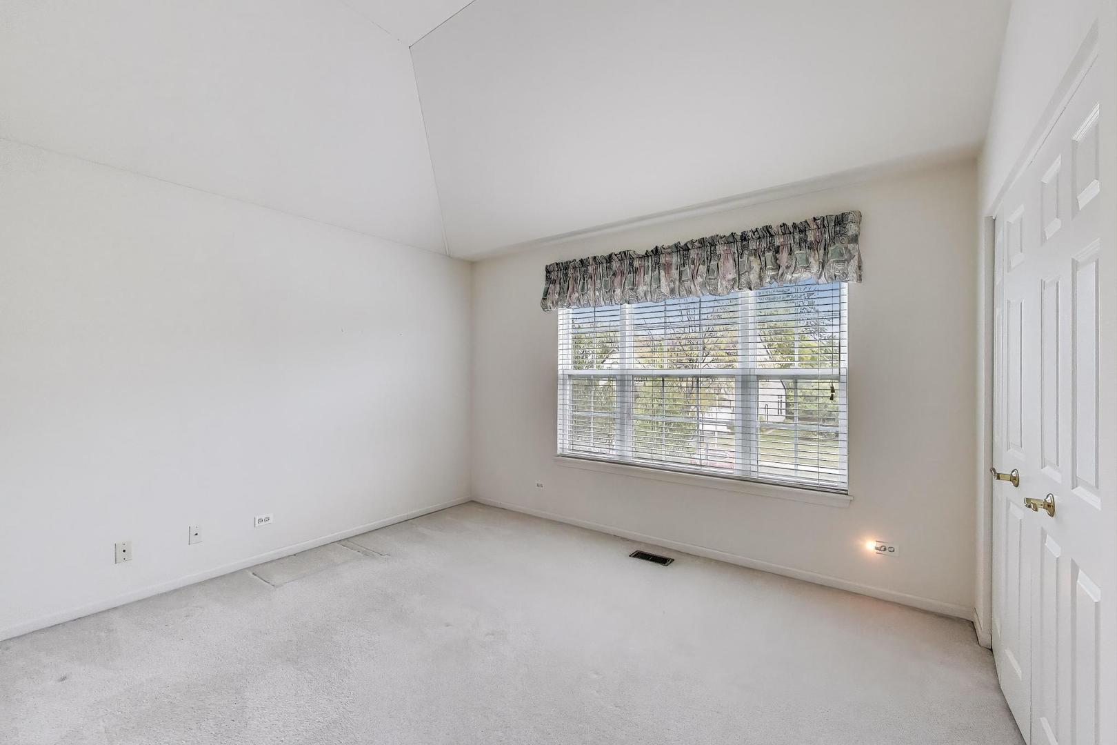 5714 Highland Drive, Palatine, IL 60067