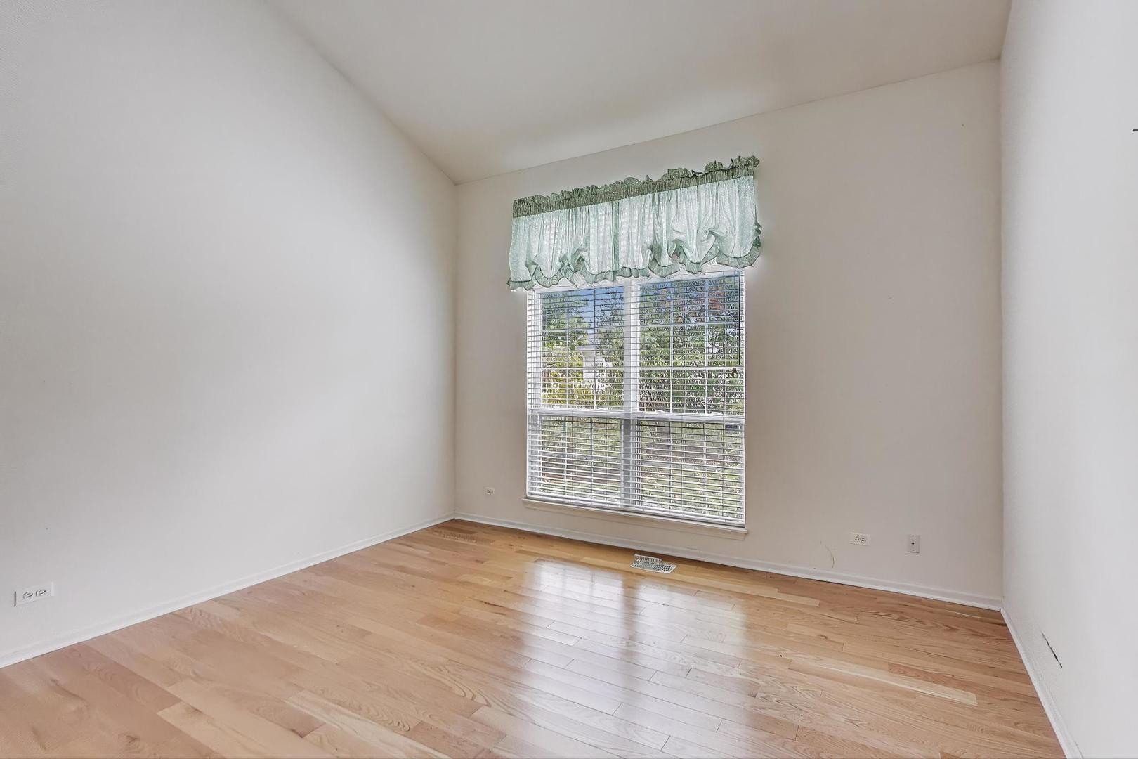 5714 Highland Drive, Palatine, IL 60067