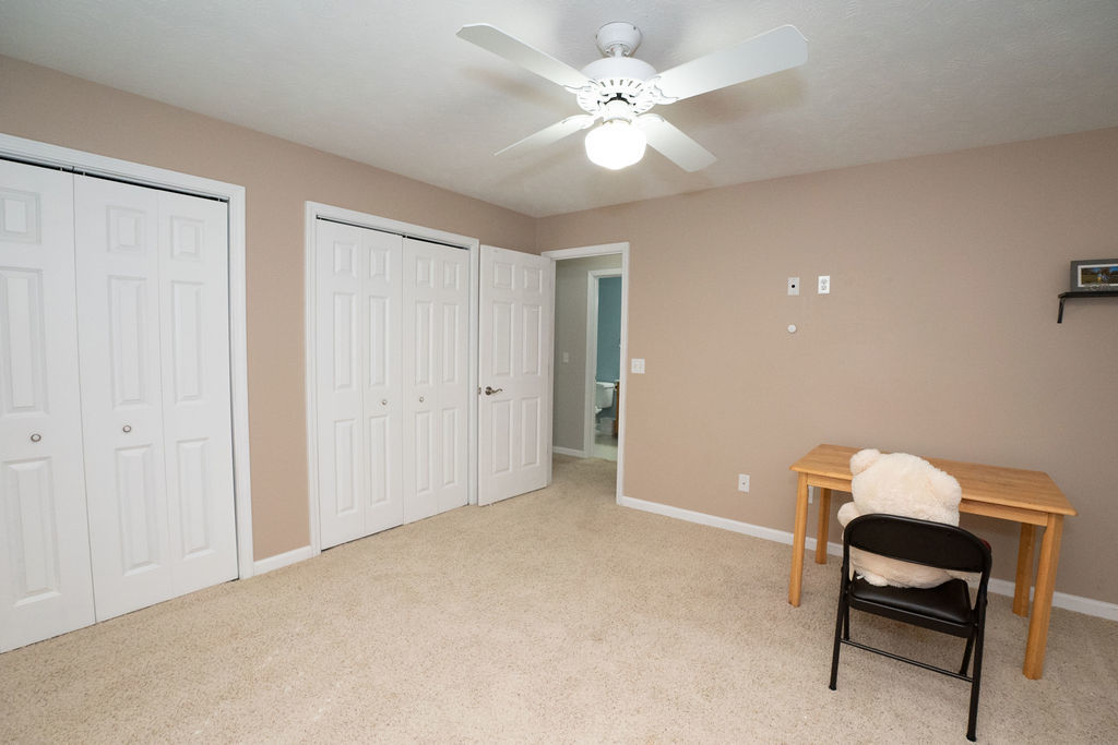 1708 Royal Pointe Drive, Bloomington, IL 61704