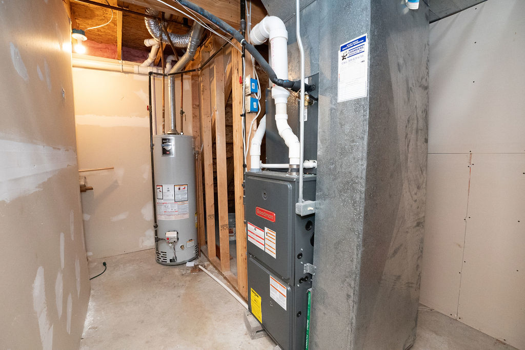 1708 Royal Pointe Drive, Bloomington, IL 61704