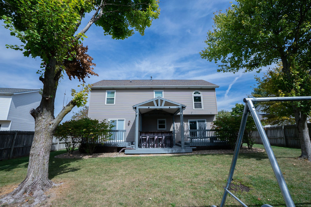 1708 Royal Pointe Drive, Bloomington, IL 61704