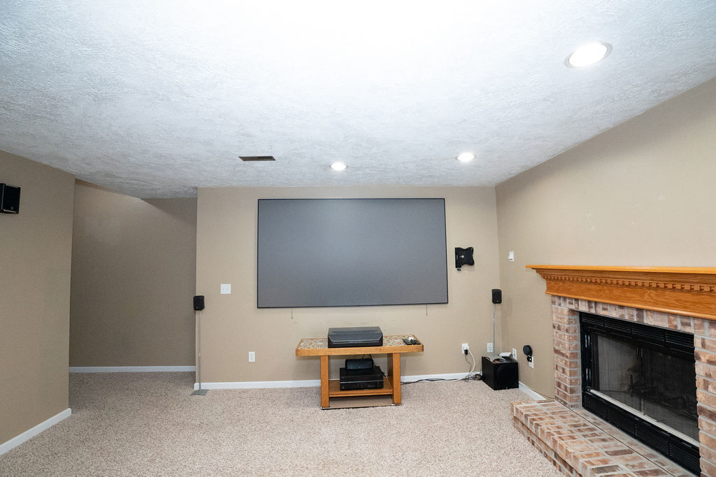 1708 Royal Pointe Drive, Bloomington, IL 61704