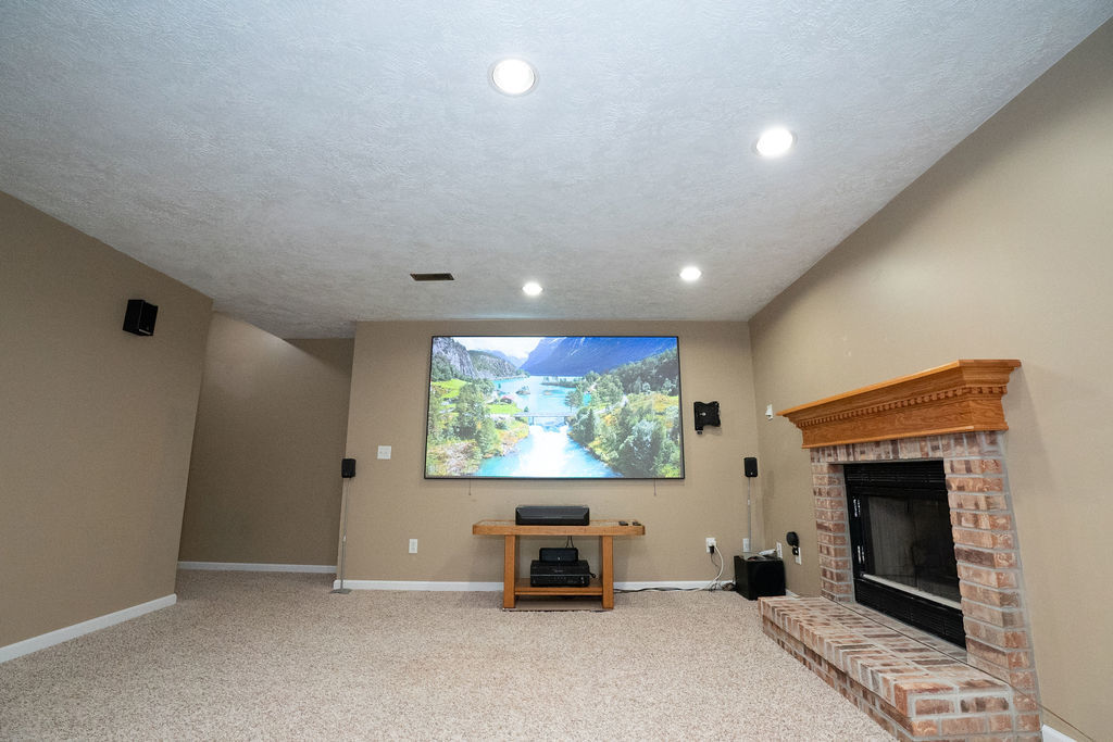 1708 Royal Pointe Drive, Bloomington, IL 61704