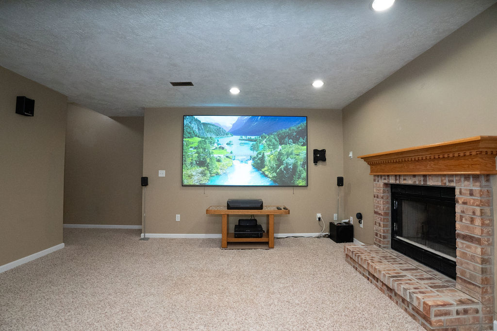 1708 Royal Pointe Drive, Bloomington, IL 61704