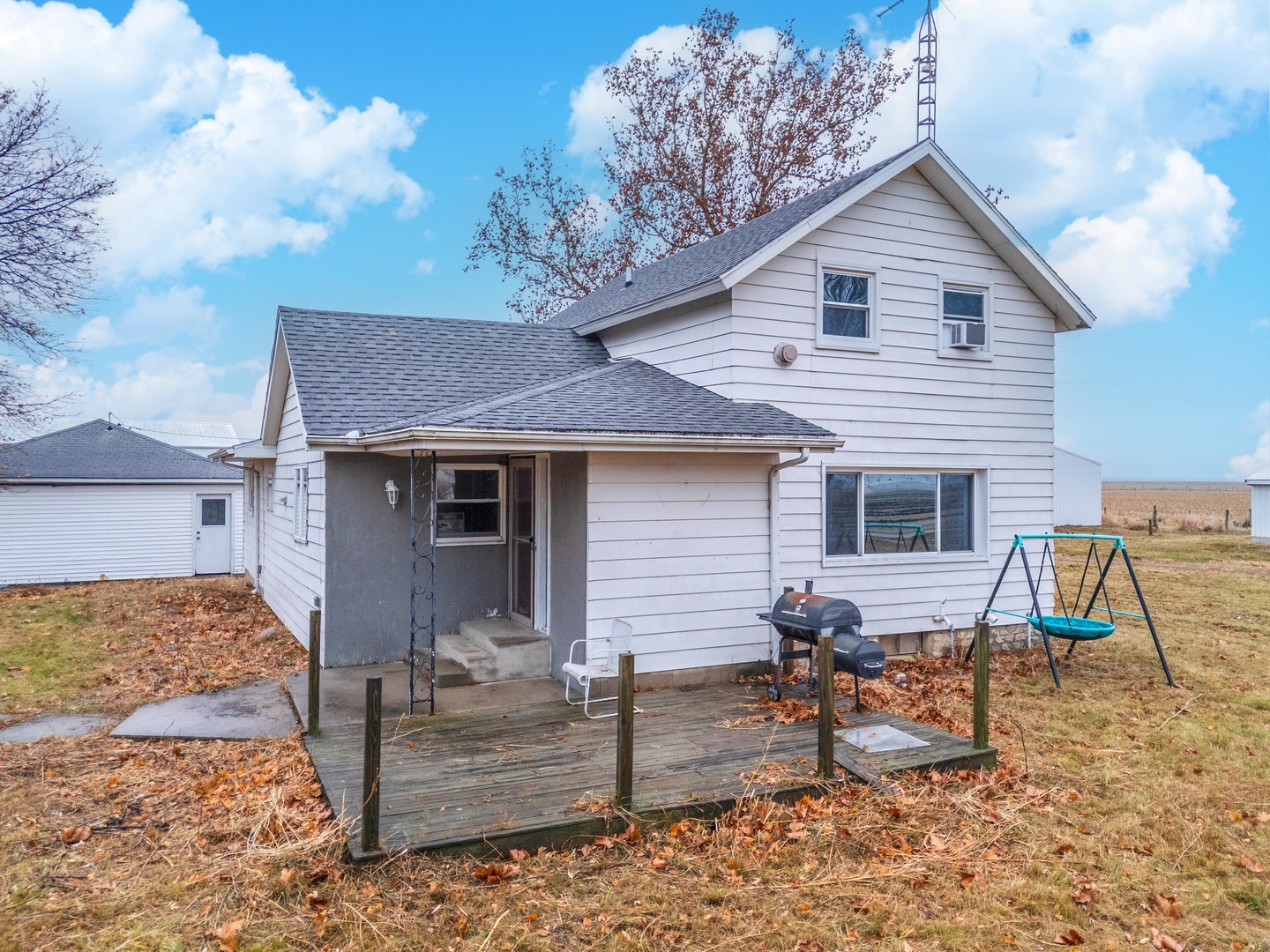 4043 N 3000 East Road, Strawn, IL 61775