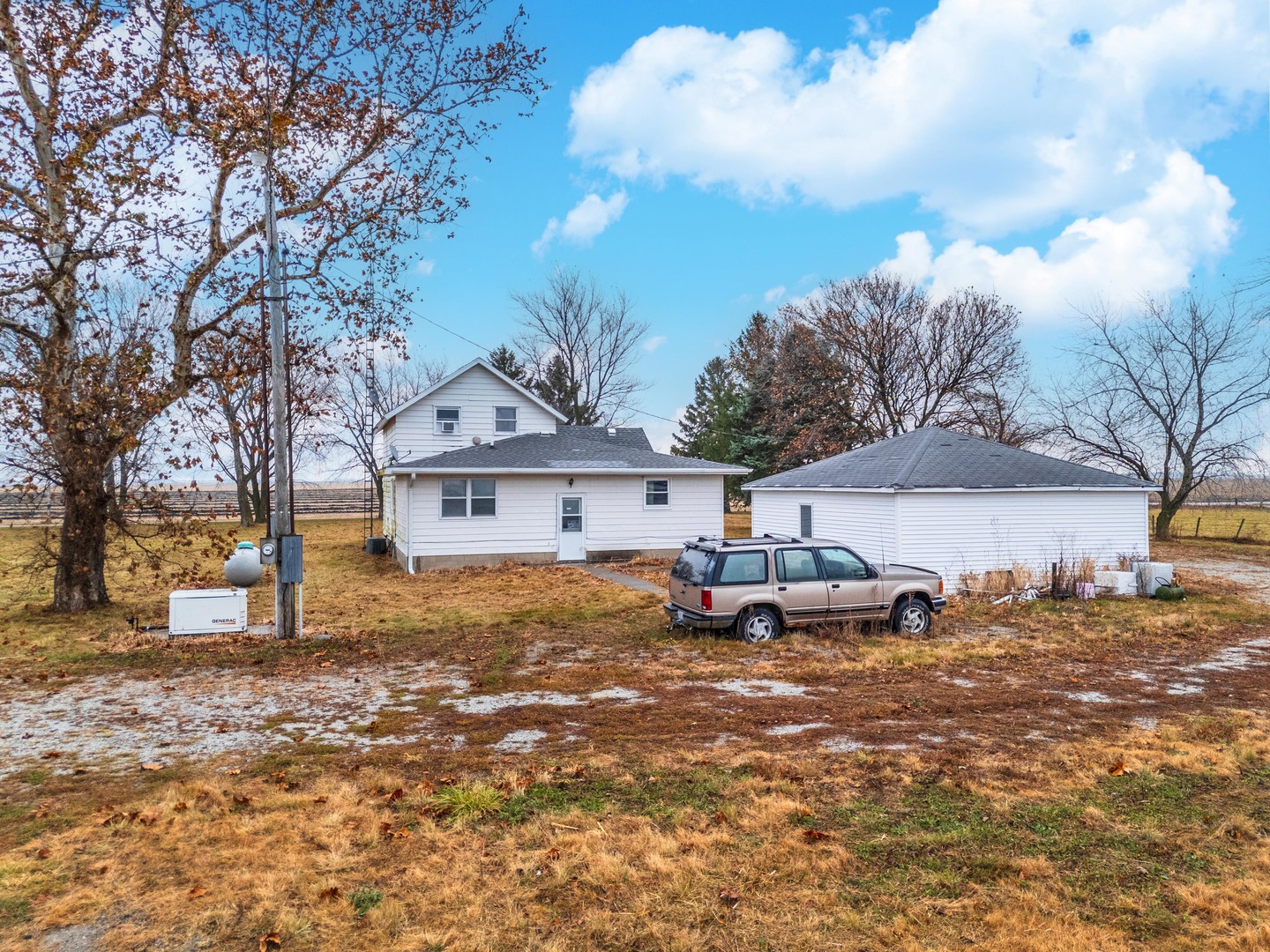 4043 N 3000 East Road, Strawn, IL 61775