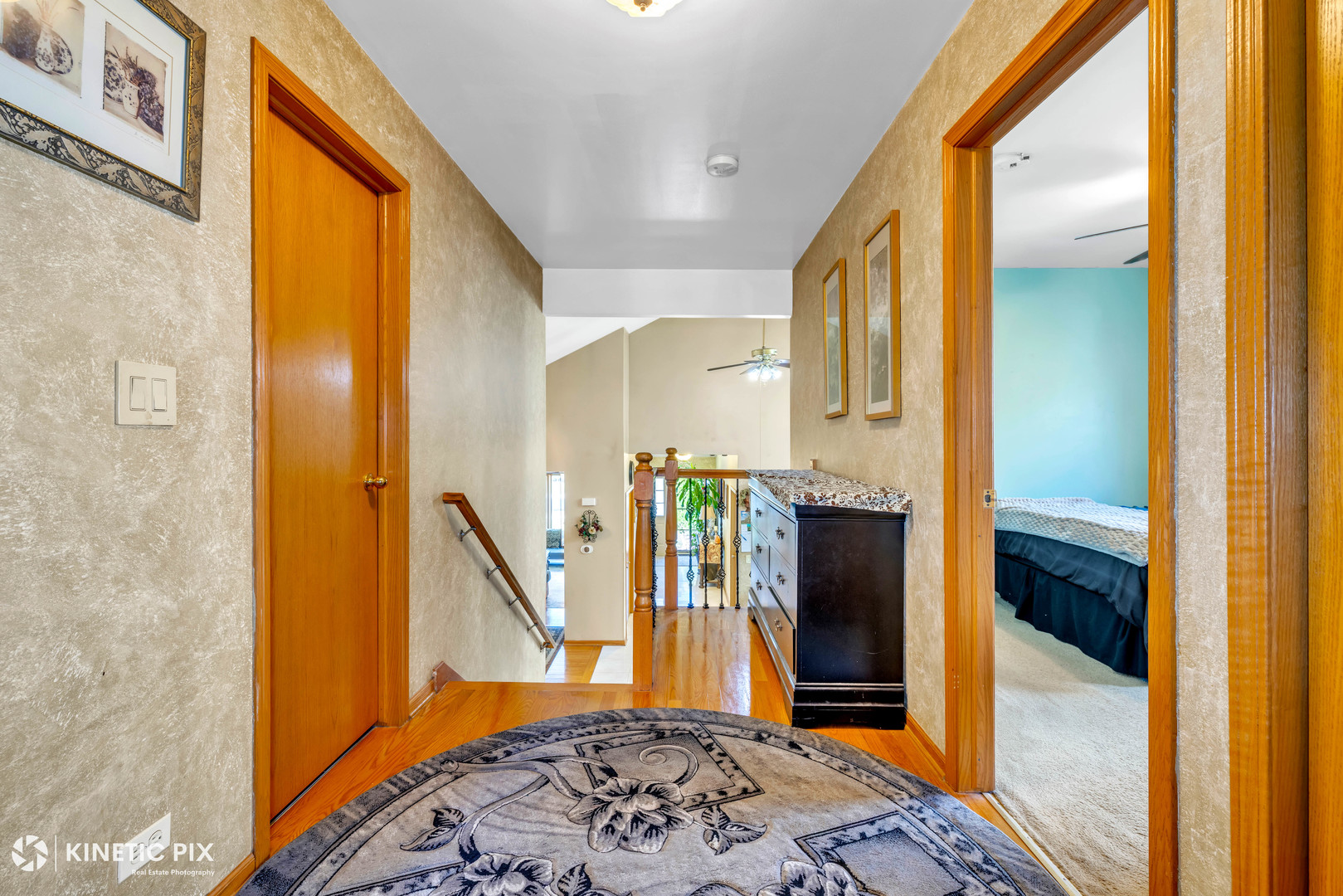 8619 Linder Avenue, Burbank, IL 60459