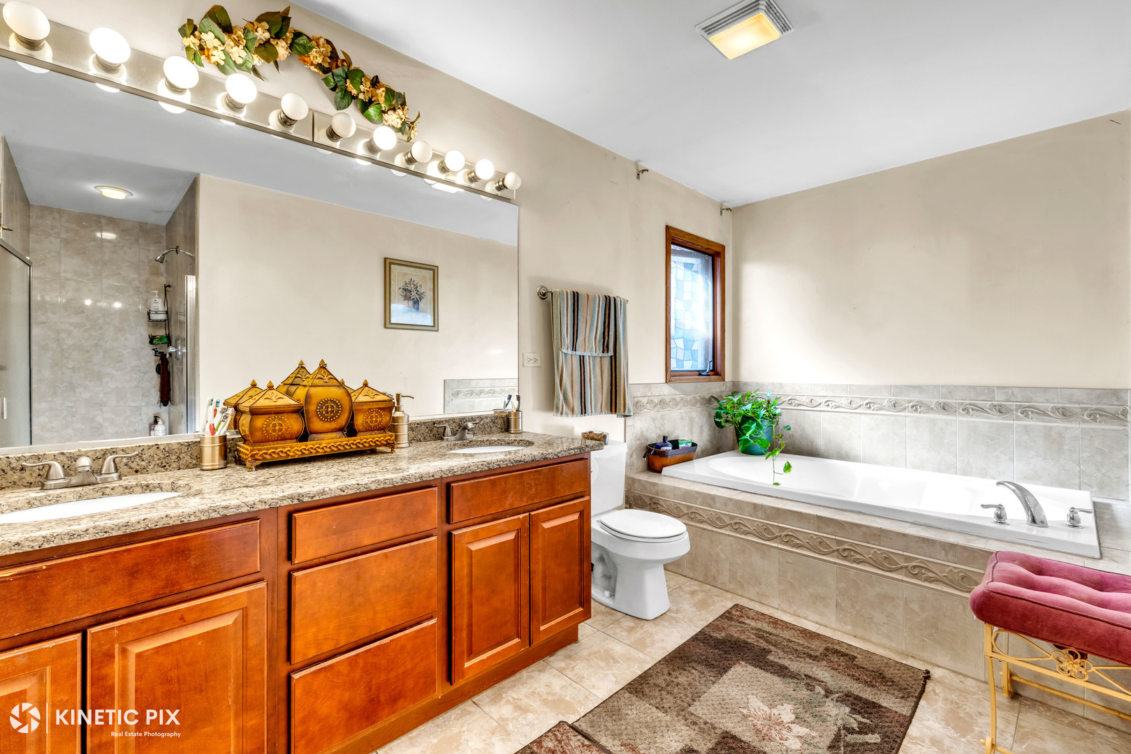 8619 Linder Avenue, Burbank, IL 60459