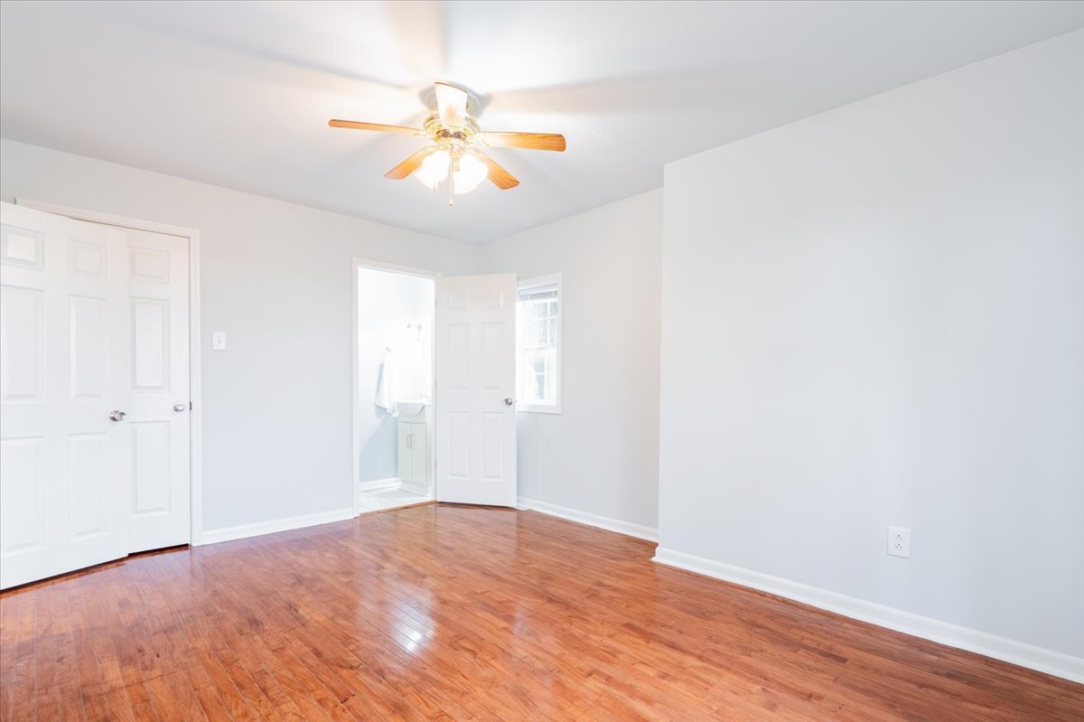 218 E Peoria Street, Piper City, IL 60959