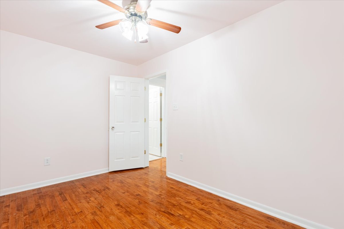 218 E Peoria Street, Piper City, IL 60959