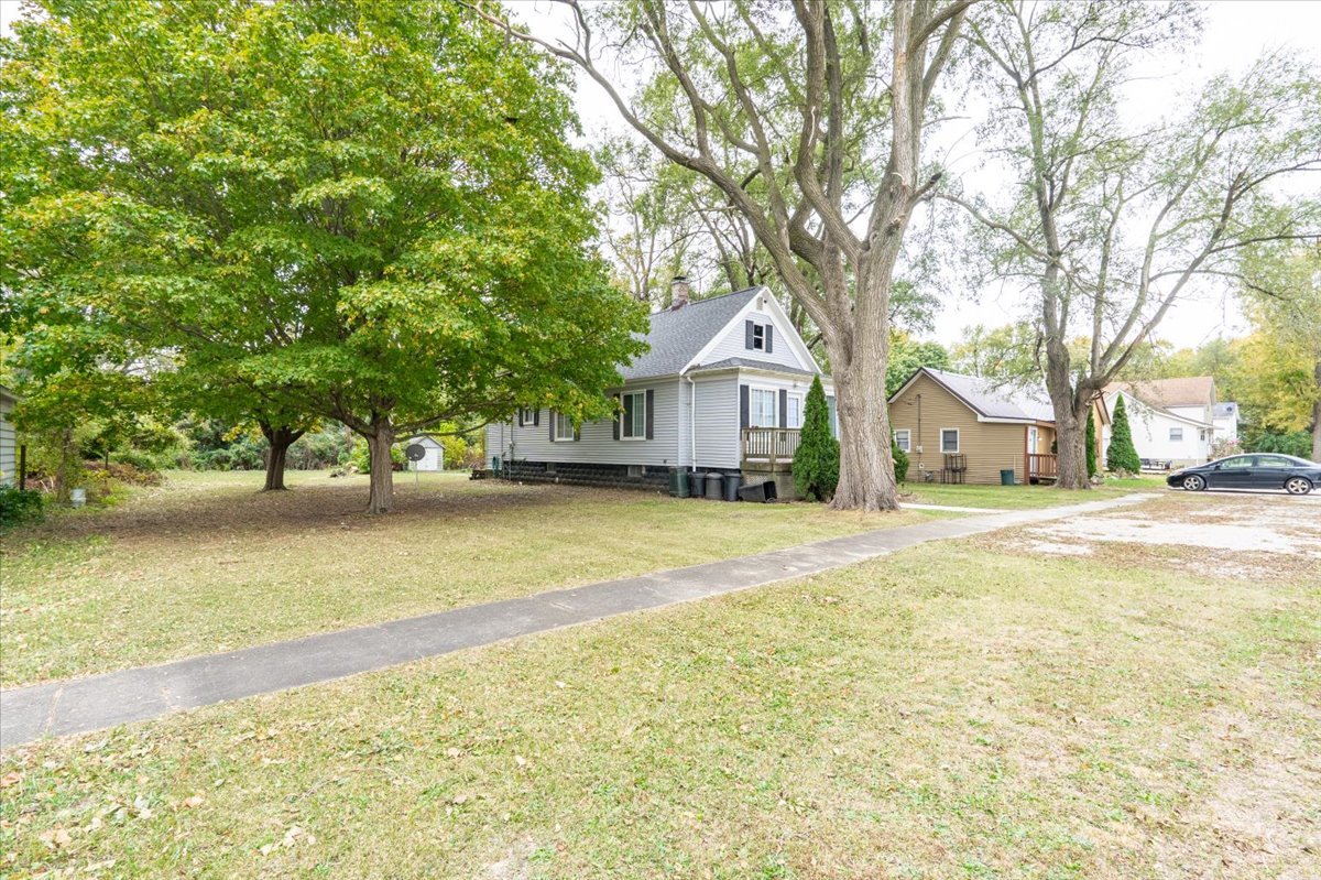 218 E Peoria Street, Piper City, IL 60959