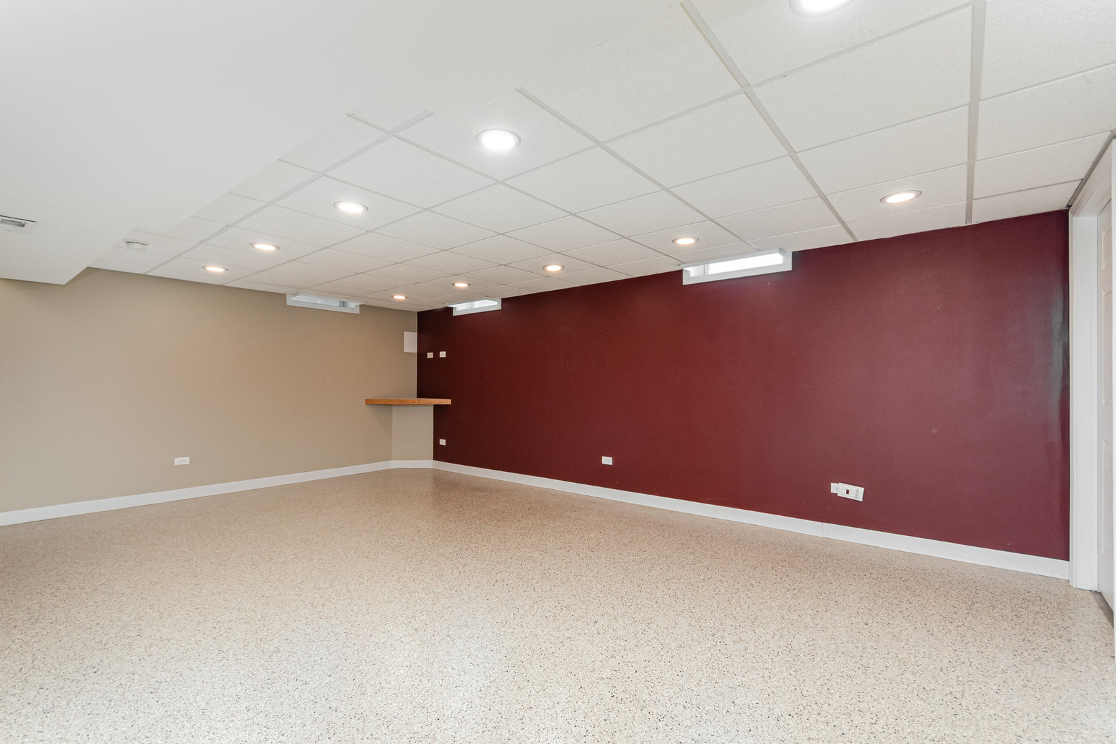 22 Sherwick Road, Oswego, IL 60543