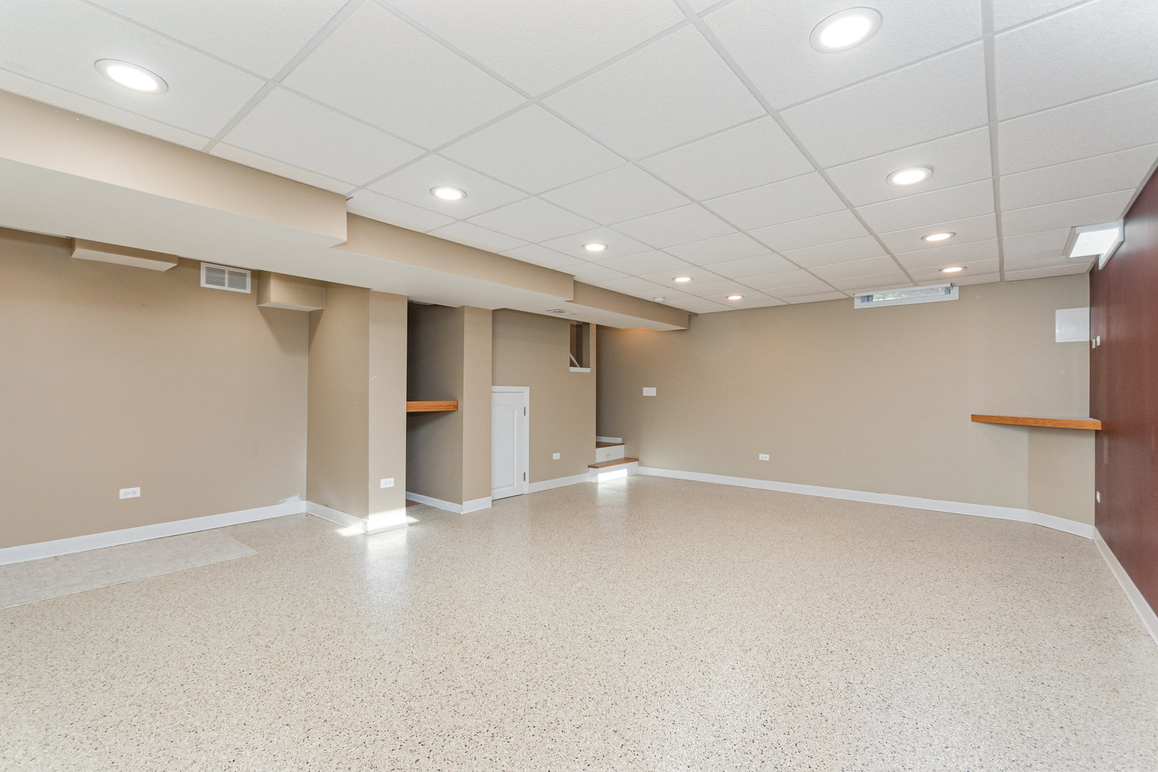 22 Sherwick Road, Oswego, IL 60543