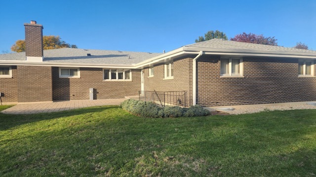 841 Jay Drive, Downers Grove, IL 60516