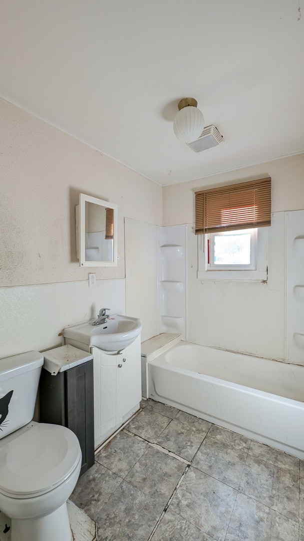 1607 S Joliet Street, Joliet, IL 60436