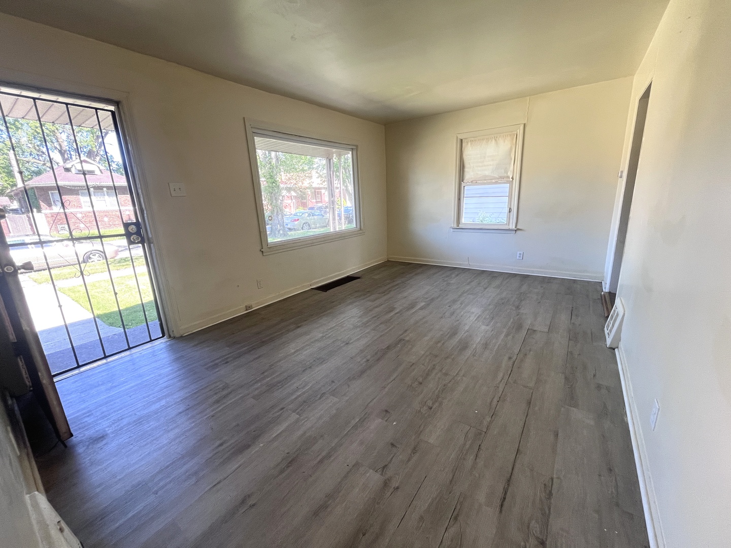 15730 Paulina Street, Harvey, IL 60426