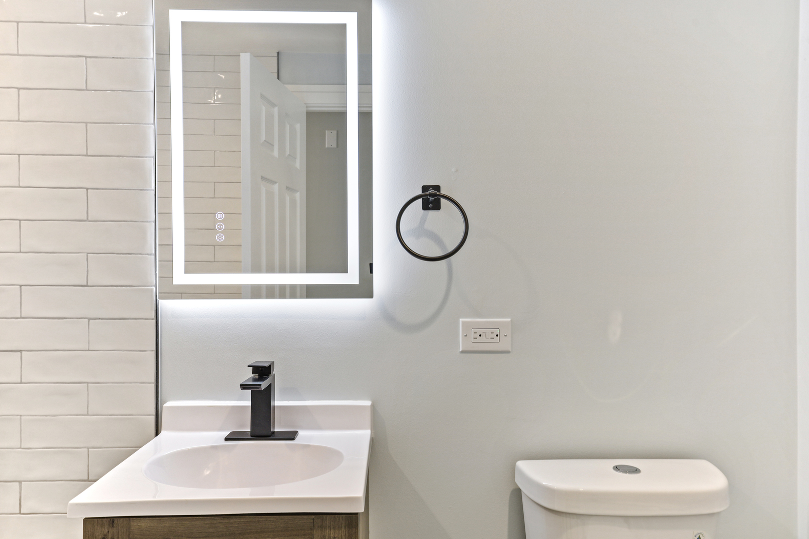 8409 Newland Avenue, Burbank, IL 60459