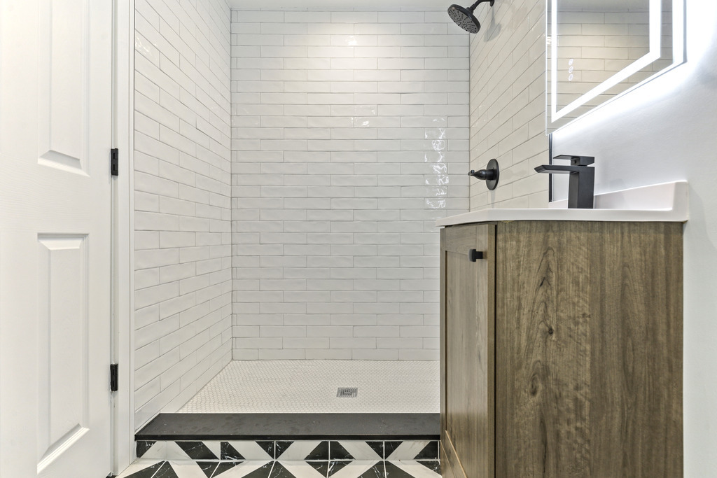 8409 Newland Avenue, Burbank, IL 60459