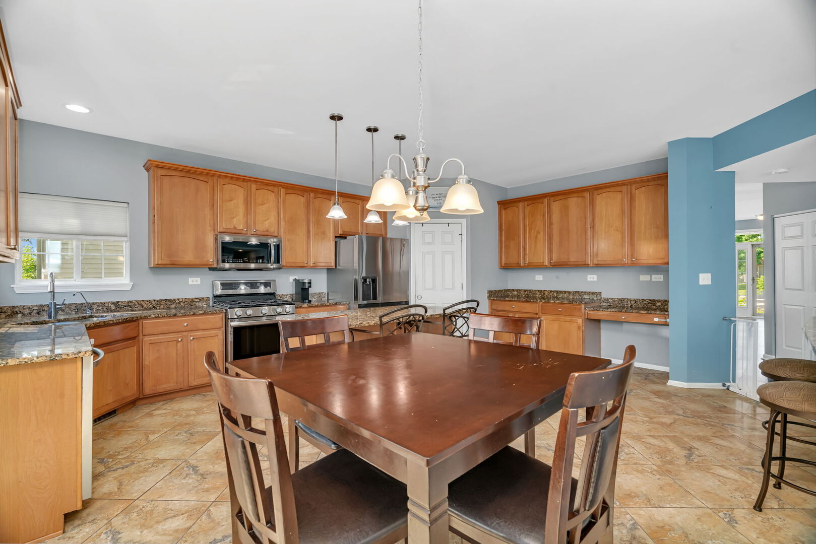 1002 Angelica Circle, Joliet, IL 60431