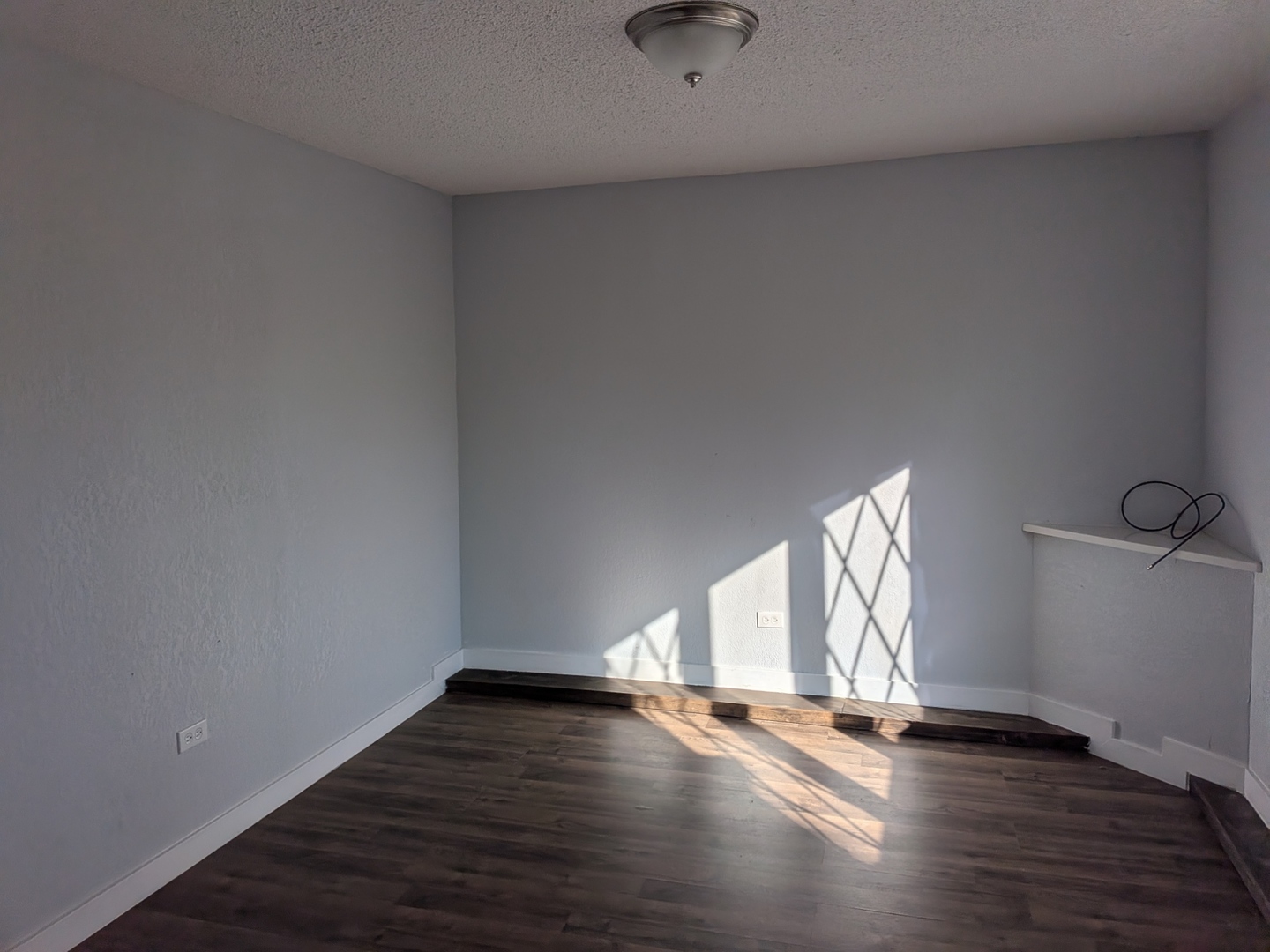 42 Rushmore Road, Fox Lake, IL 60020