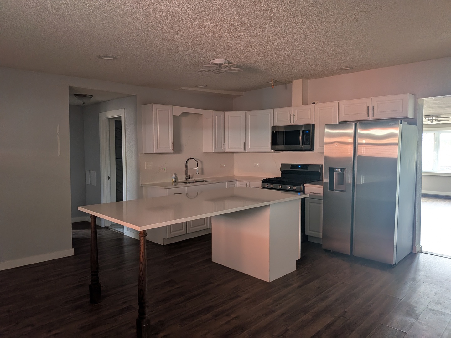 42 Rushmore Road, Fox Lake, IL 60020