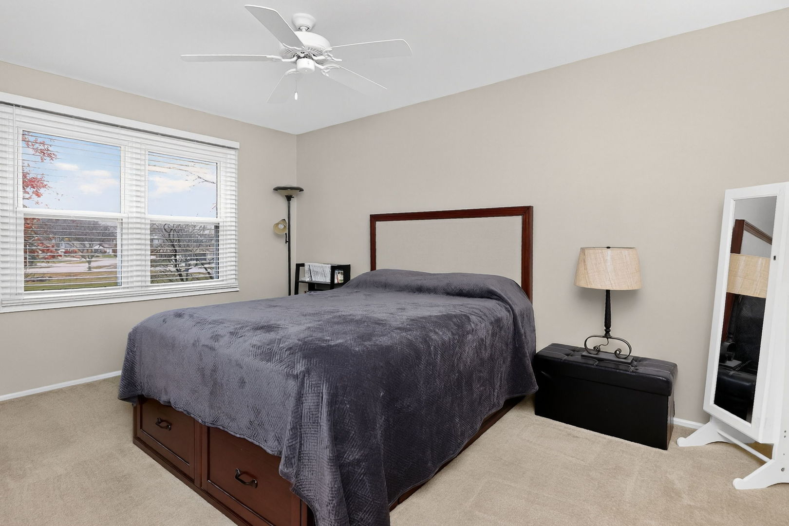 2238 Appleby Drive, Wheaton, IL 60189