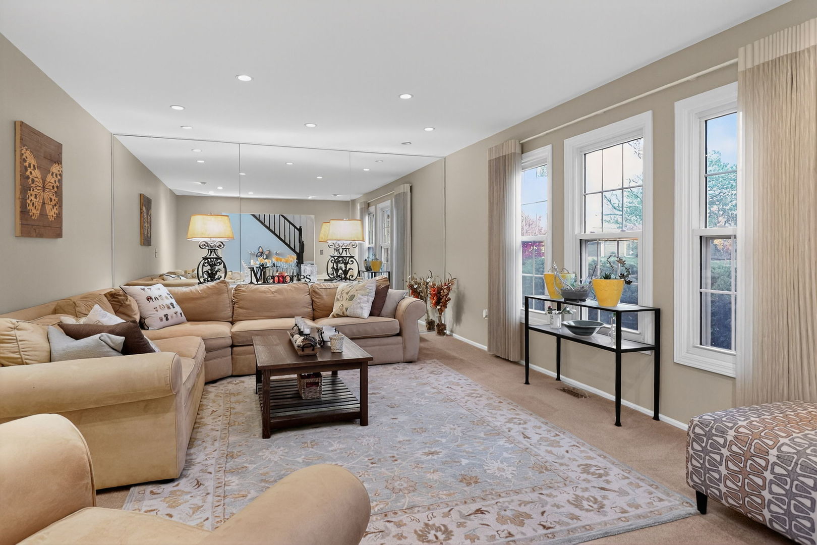 2238 Appleby Drive, Wheaton, IL 60189