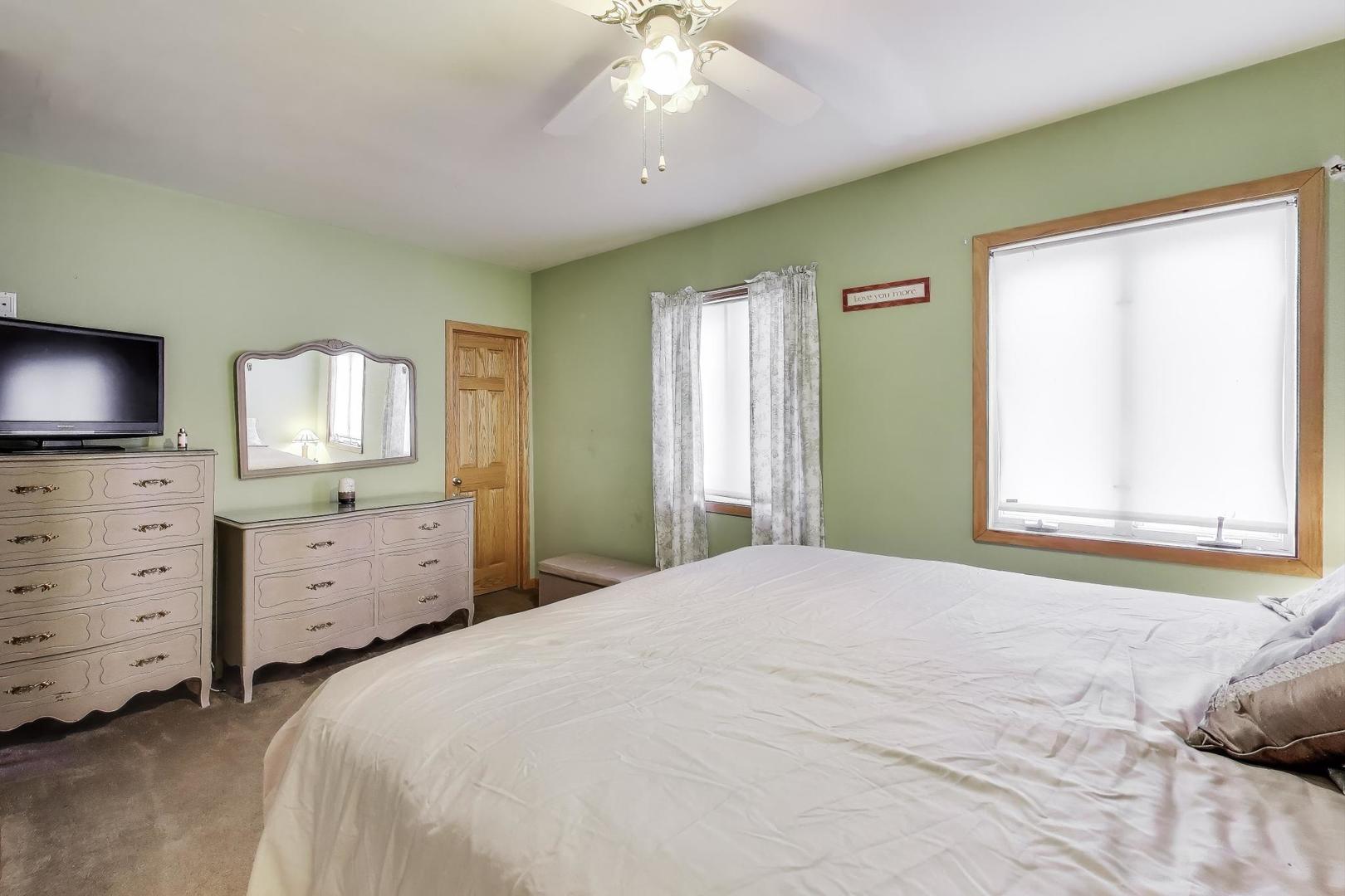 Wonder Lake, IL 60097