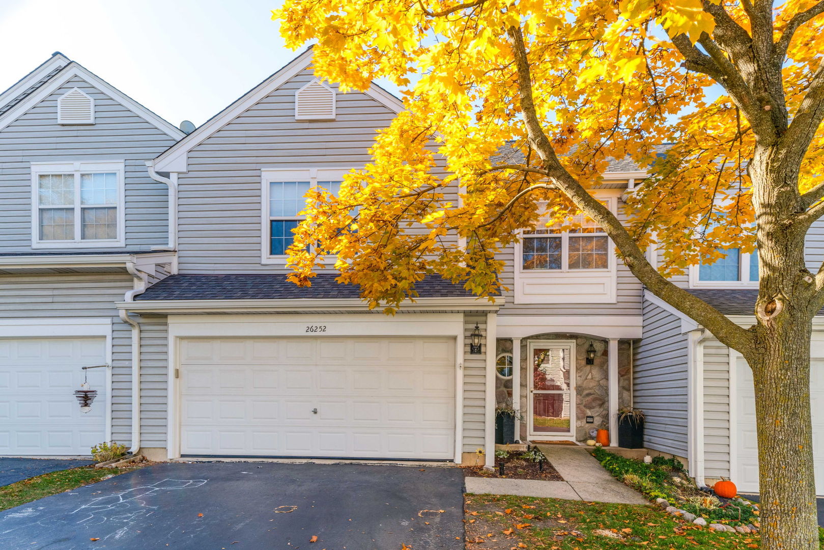 26252 W Vista Court, Ingleside, IL 60041