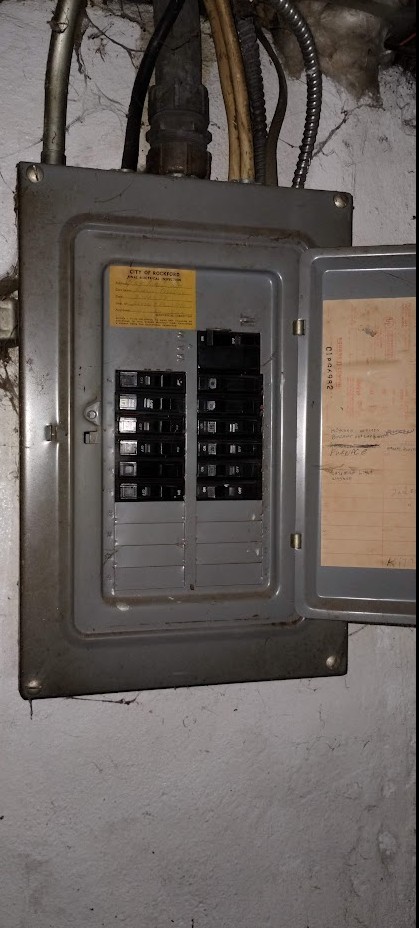 928 North Avenue, Rockford, IL 61103