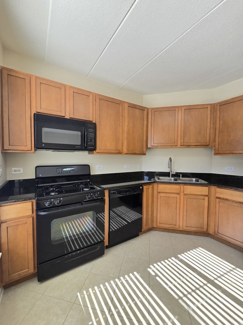 656 Pearson Street #505C, Des Plaines, IL 60016