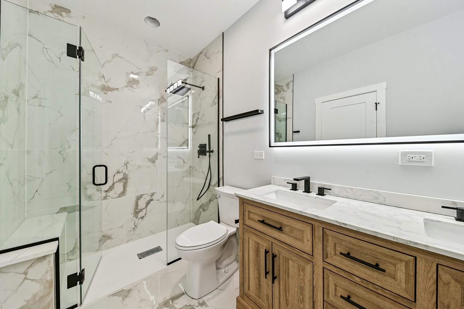 526 N Harvard Avenue, Villa Park, IL 60181