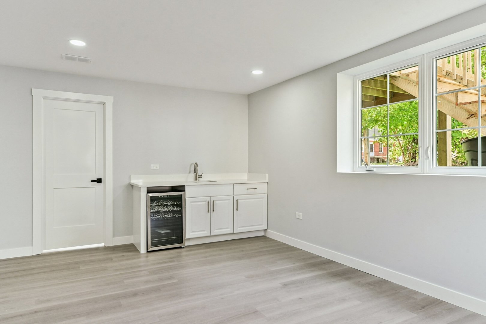 526 N Harvard Avenue, Villa Park, IL 60181