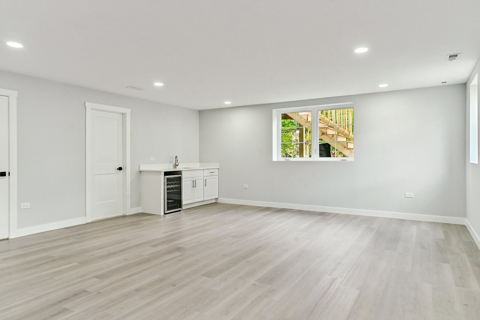 526 N Harvard Avenue, Villa Park, IL 60181