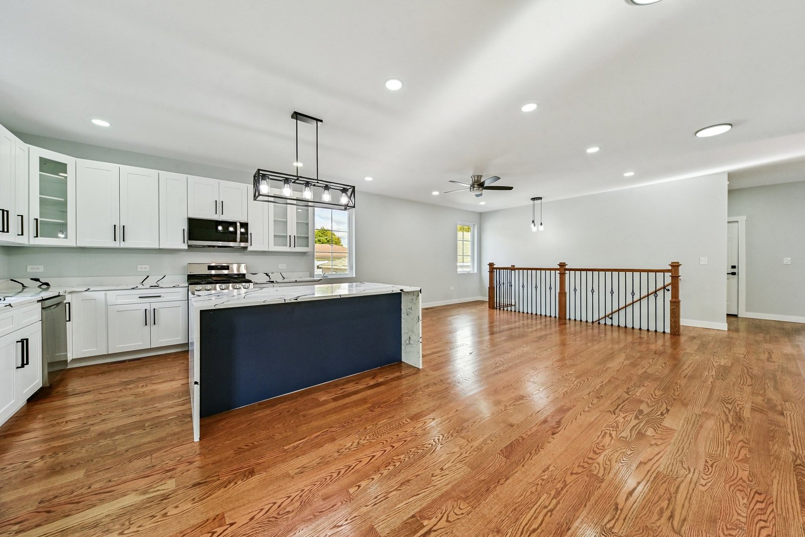 526 N Harvard Avenue, Villa Park, IL 60181