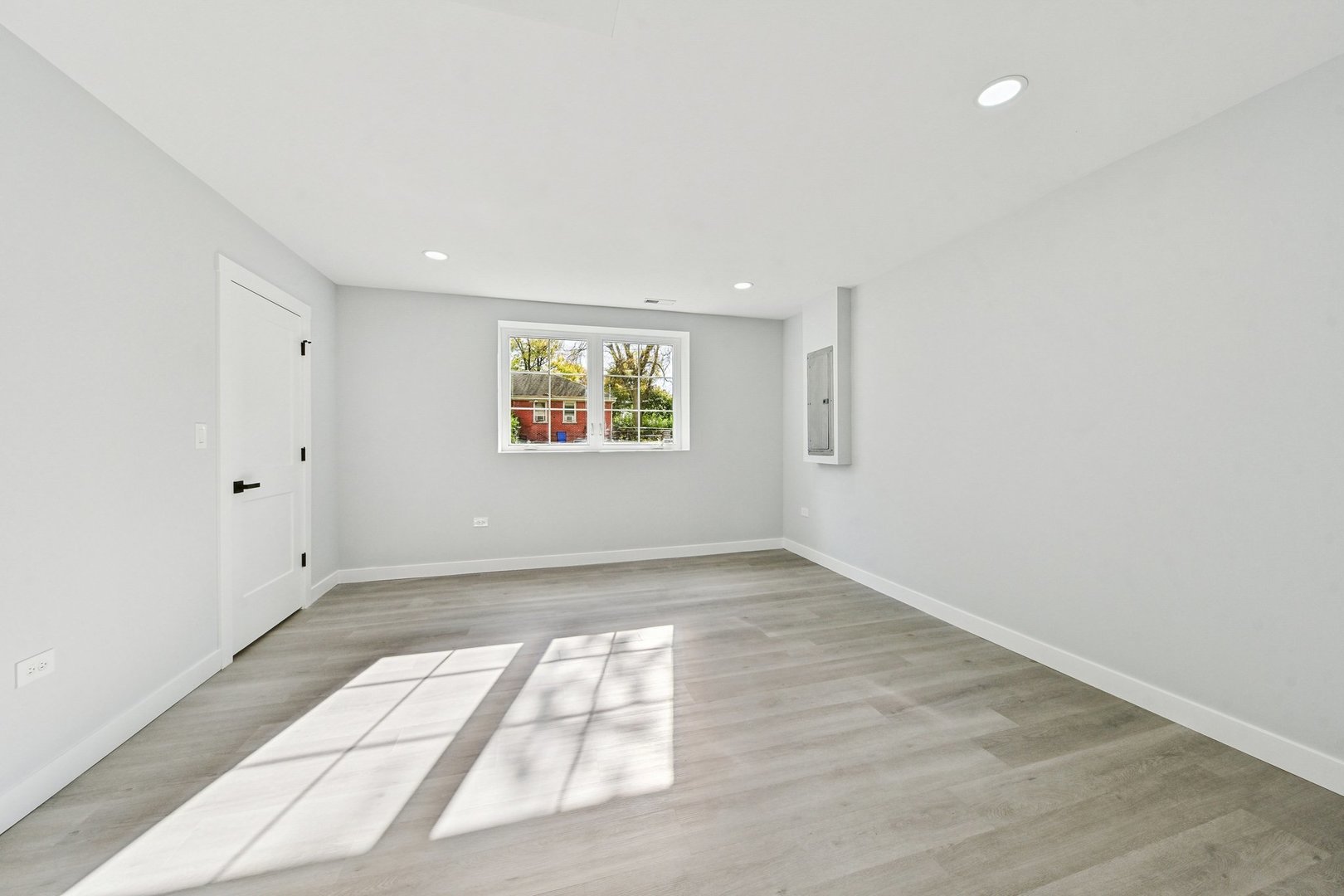 526 N Harvard Avenue, Villa Park, IL 60181