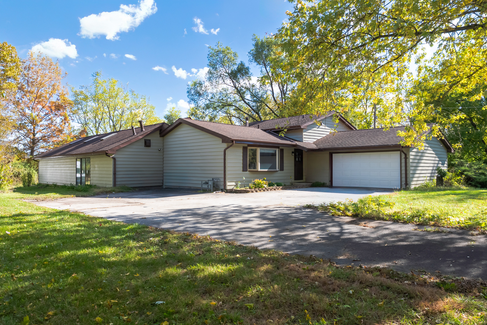 28465 S Western Avenue, Beecher, IL 60401