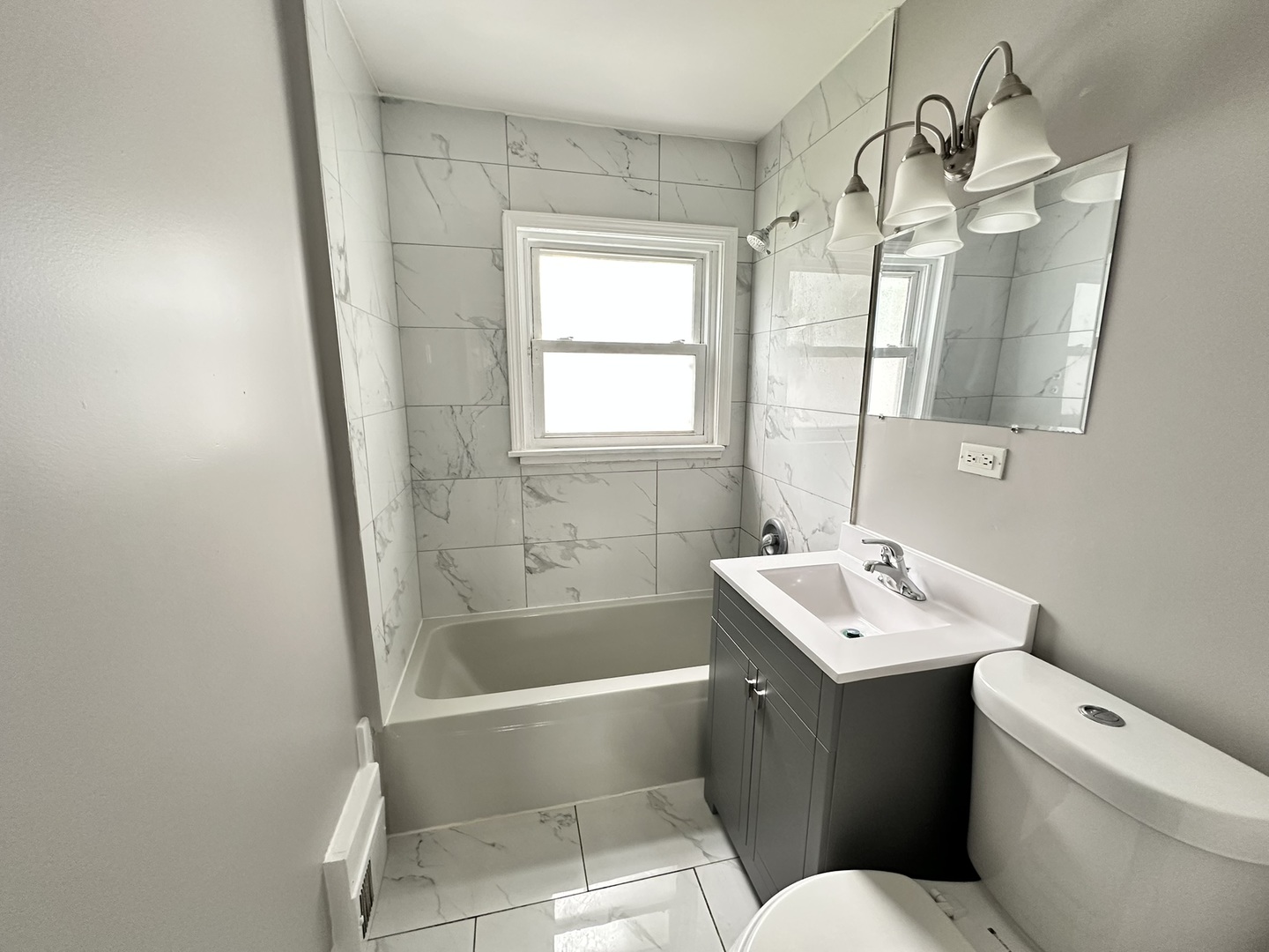 1581 Kenilworth Drive, Calumet City, IL 60409