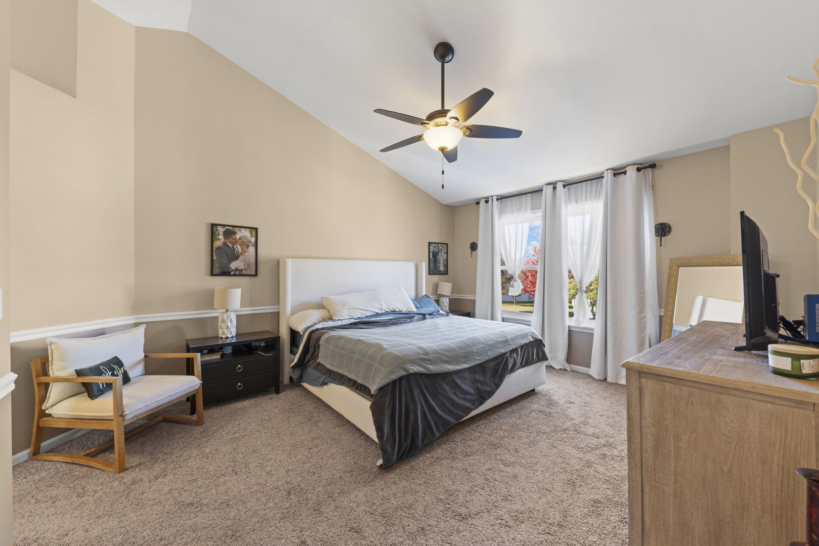 2723 Rosehall Lane, Aurora, IL 60503