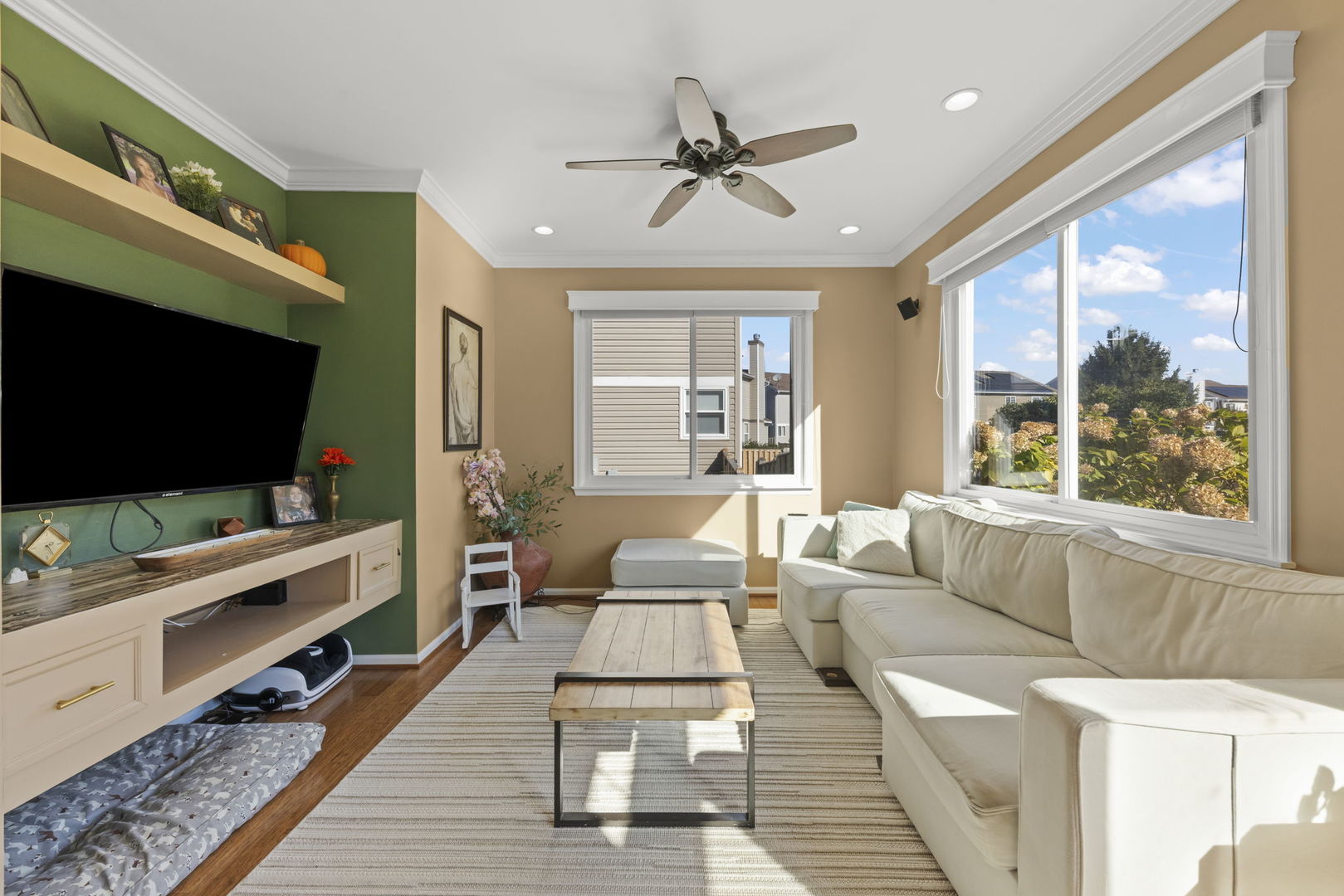 2723 Rosehall Lane, Aurora, IL 60503