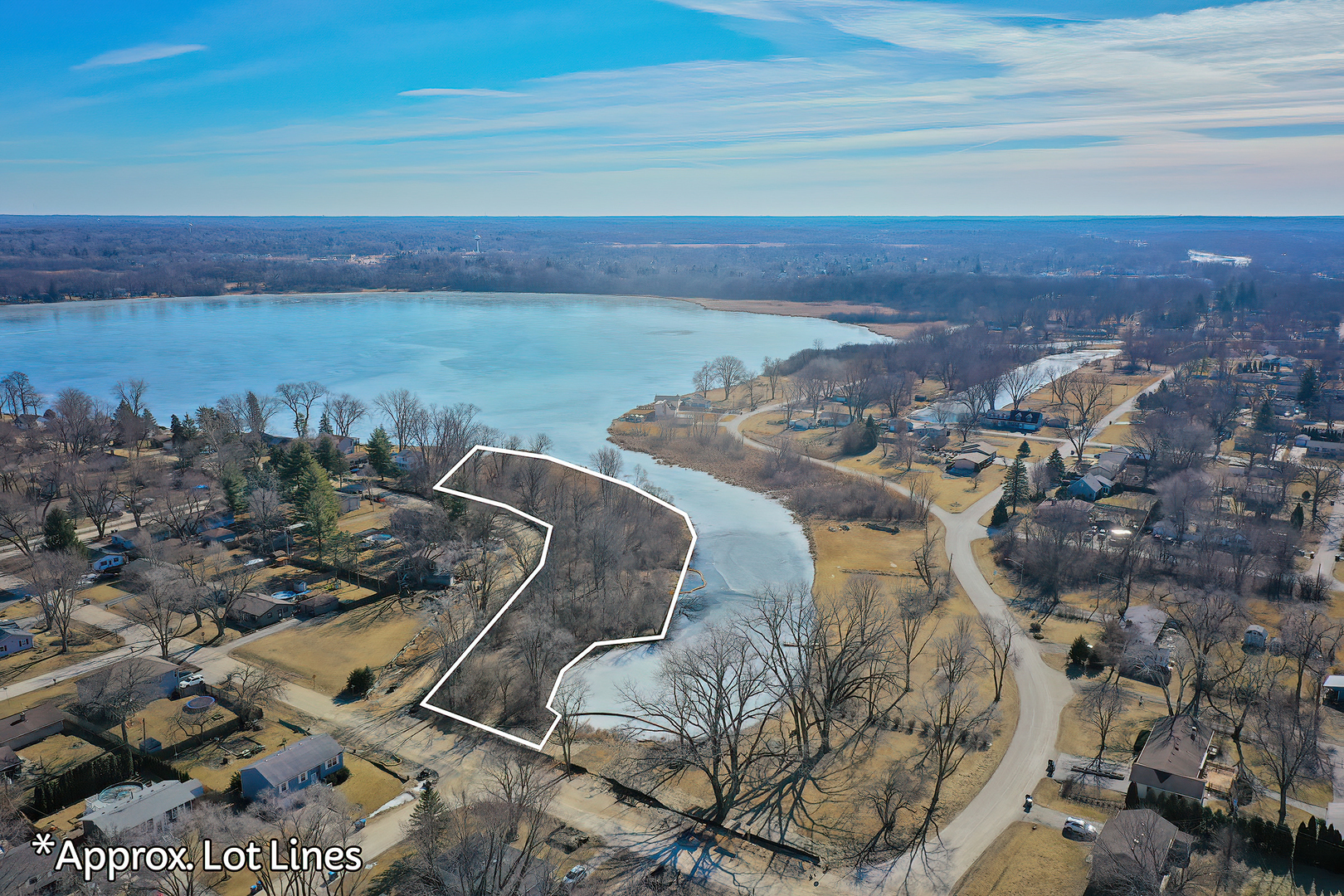 Lot West Northeast Shore Drive, Holiday Hills, IL 60051